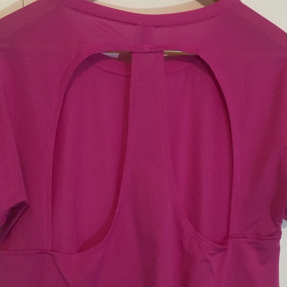 Victoria's Secret Sport Racerback Mesh Tee Medium Pink Short Sleeve Cutout Back - Picture 7 of 7